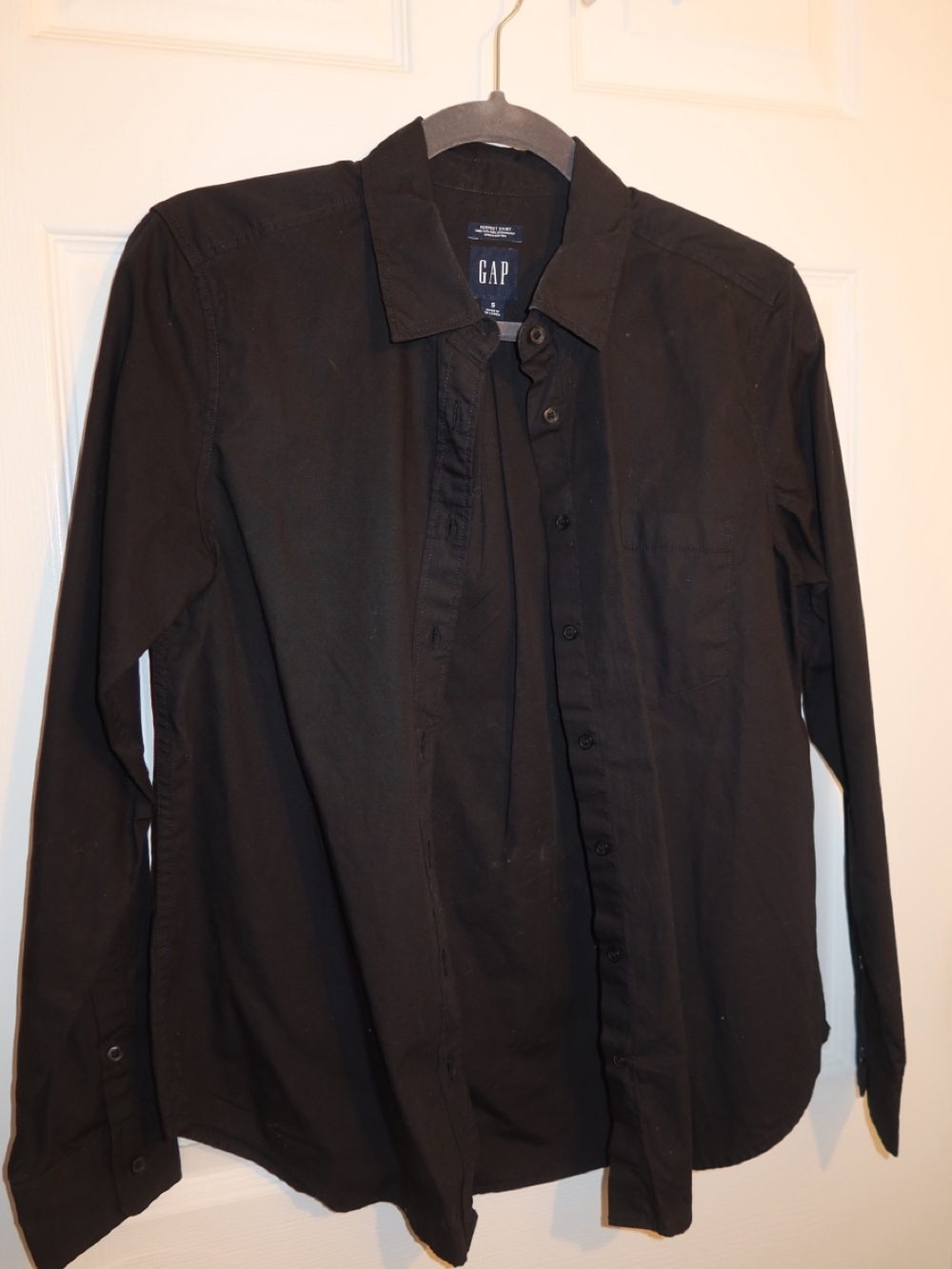 GAP women’s Black Button-Up Shirt